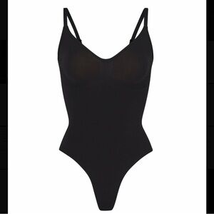NWOT - SKIMS Seamless Sculpt Thong Bodysuit